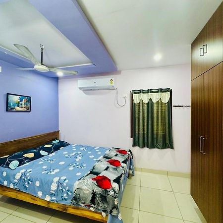 Sri Padha Vallabha Serenity Homestay Pithapuram Exterior foto